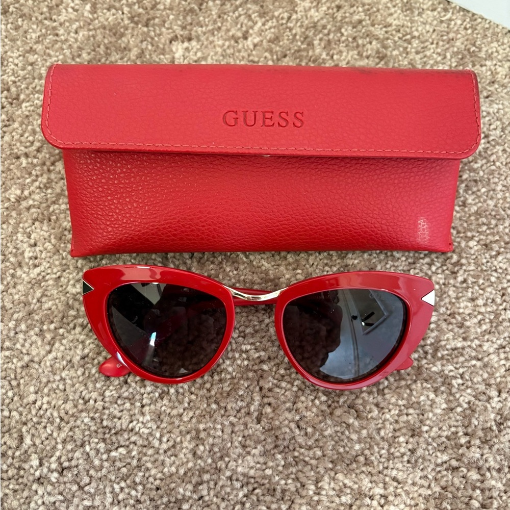 GUESS Red Cat-Eye Sunglasses with Case